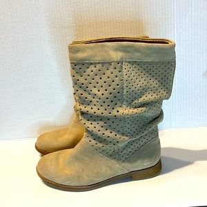 Tom’s - Serra Suede Slouch Boots size 7.5